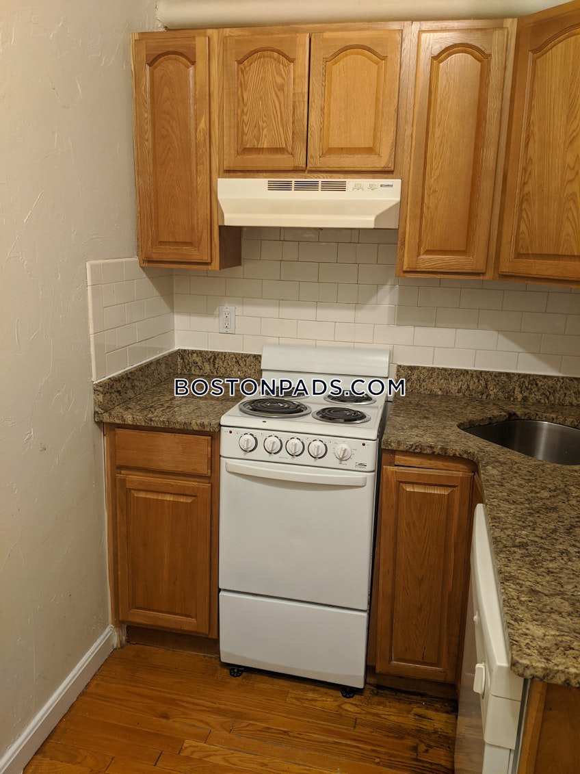 Boston - $2,950 /month