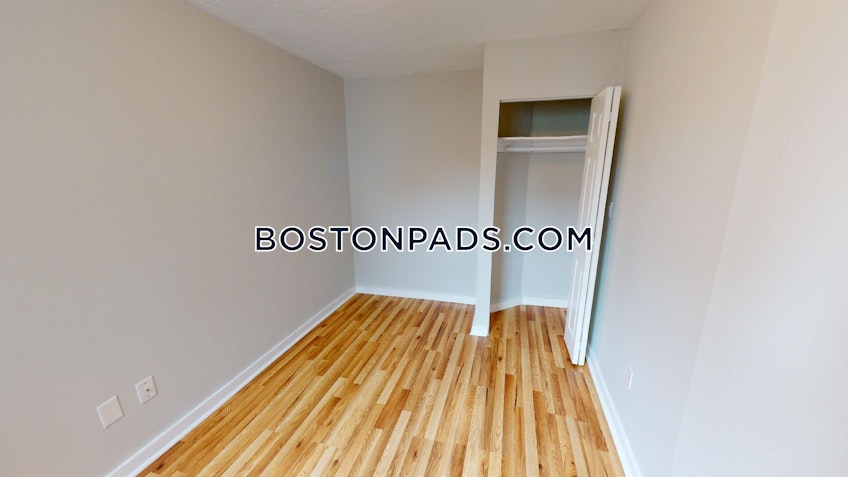 Boston - $4,095 /month
