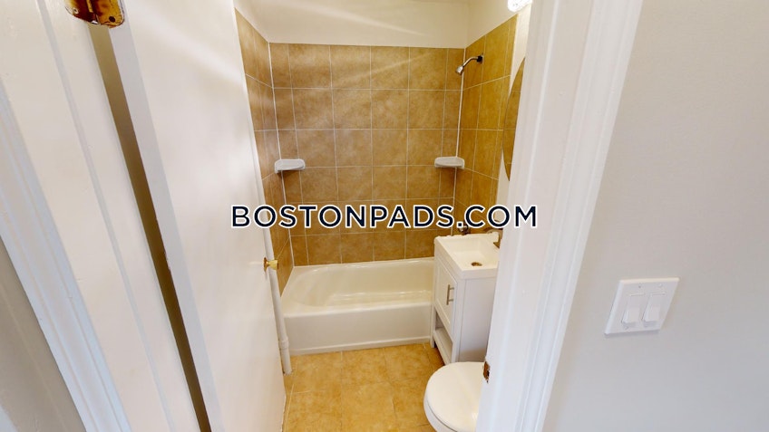 Boston - $4,125 /month