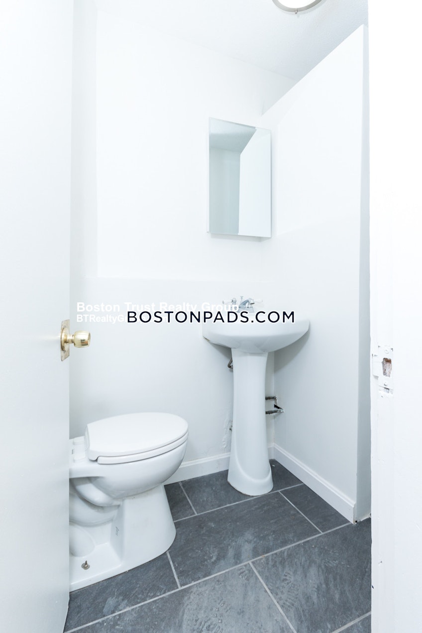 Boston - $2,250 /month