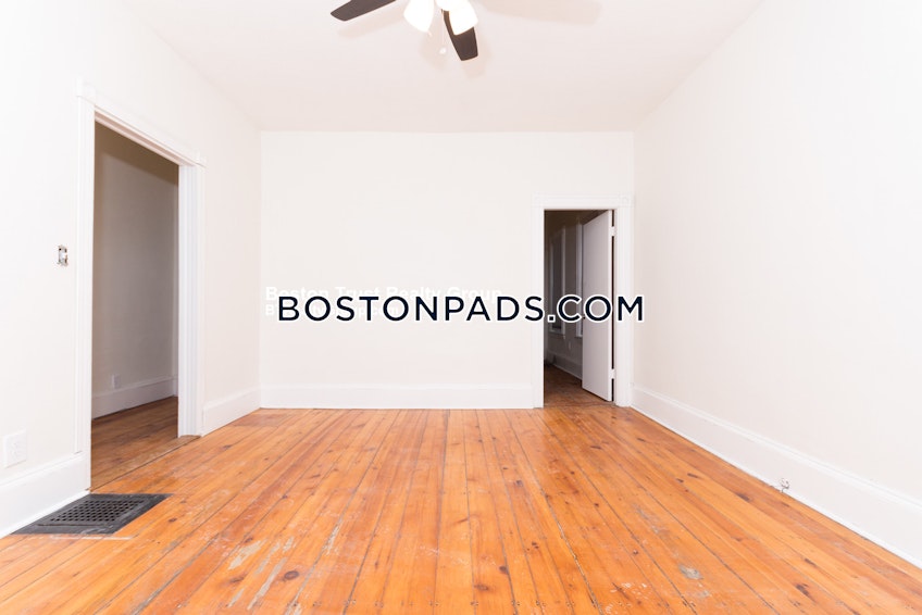 Boston - $2,250 /month