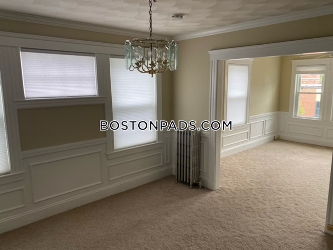 Boston - $2,600 /mo