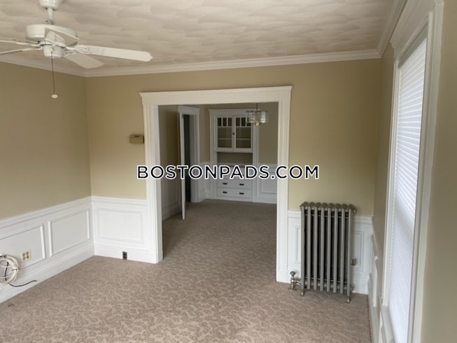 Boston - $2,600 /mo