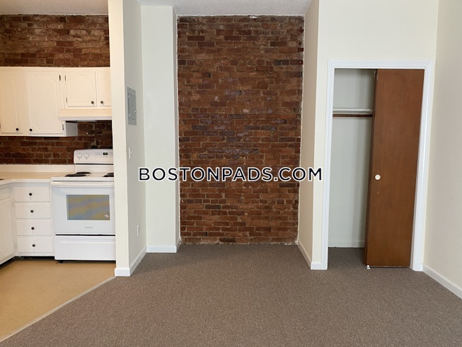 Boston - $1,650 /mo