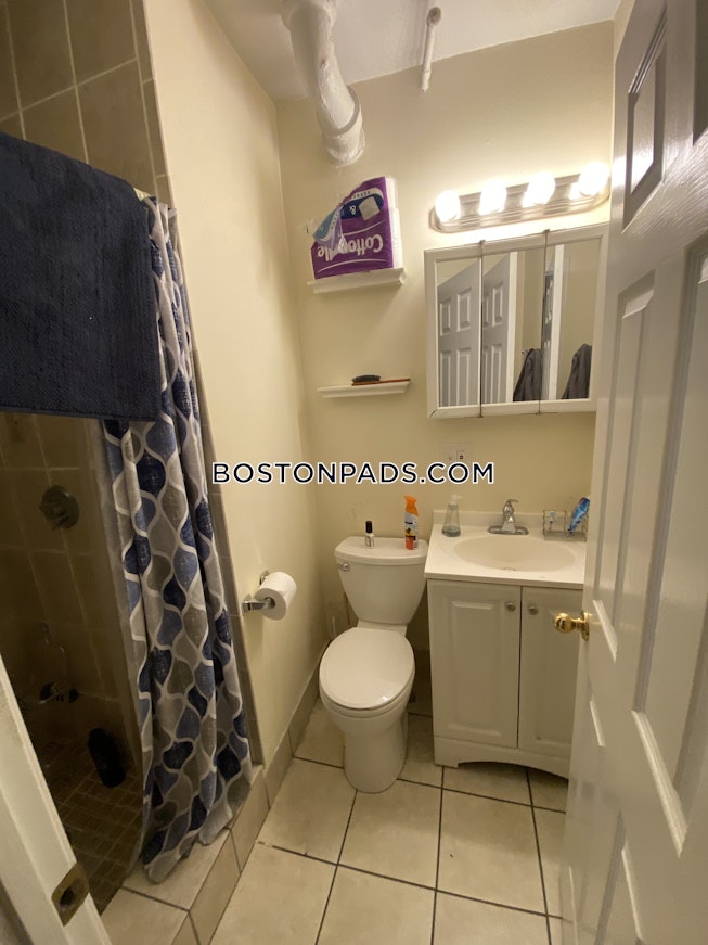 Boston - $3,700 /mo