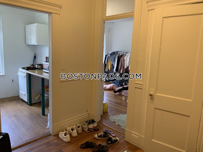 Boston - $1,925 /mo