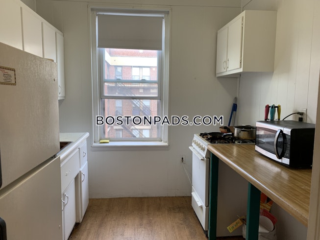 Boston - $1,925 /mo