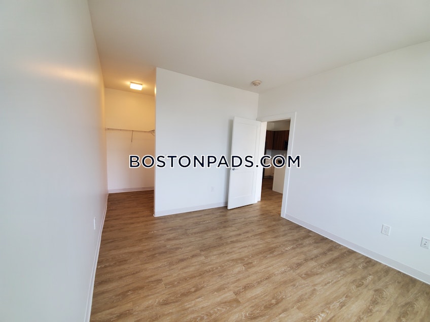 Boston - $3,555 /month