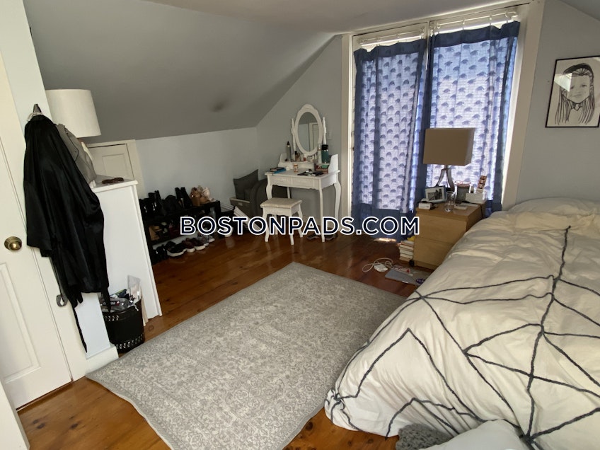 Boston - $3,000 /month