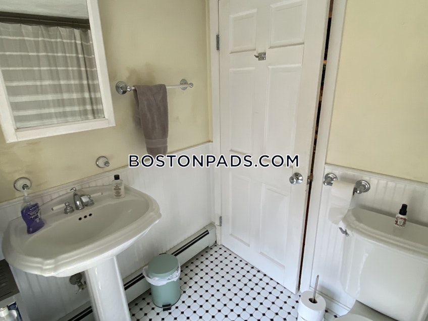 Boston - $3,000 /month