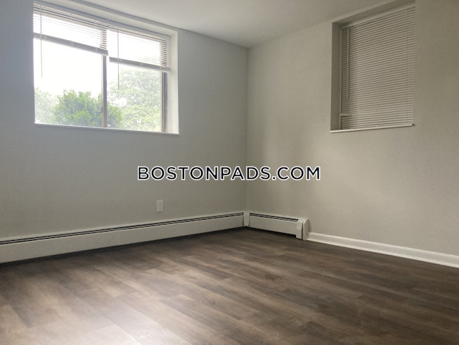 Boston - $2,150 /mo