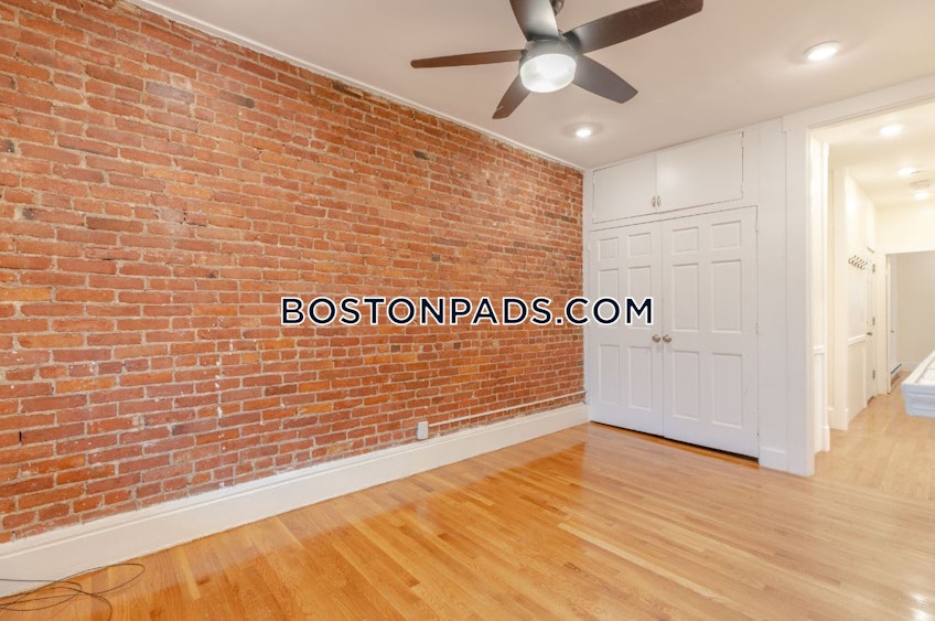 Boston - $5,120 /month