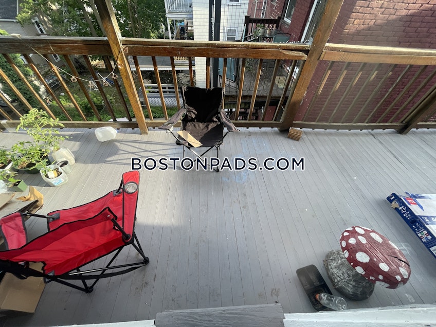 Boston - $3,300 /month