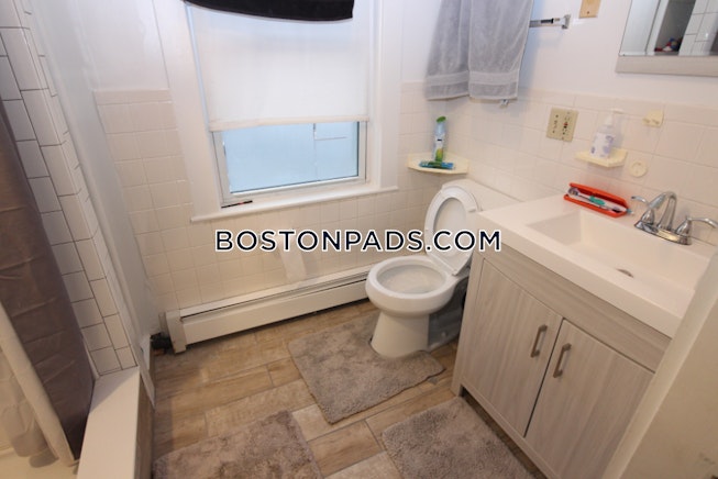 Boston - $4,200 /mo