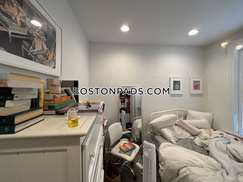 Boston - $3,700 /month
