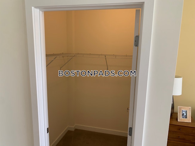 Boston - $2,797 /mo