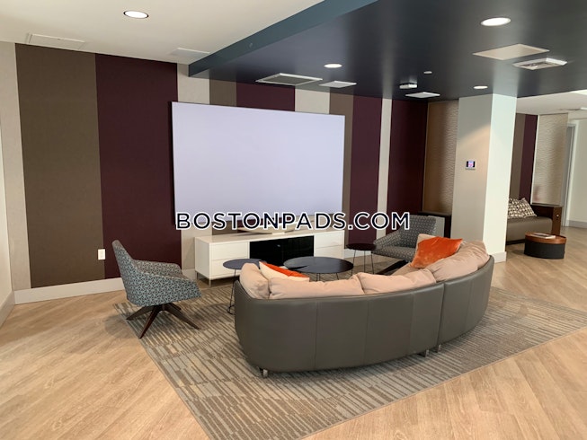 Boston - $2,797 /mo