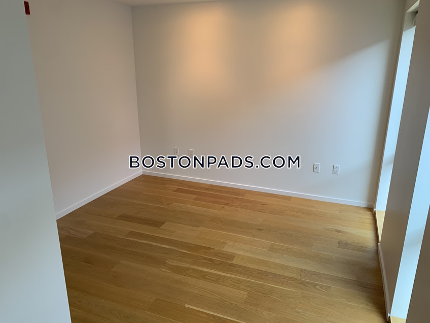 Boston - $3,250 /month