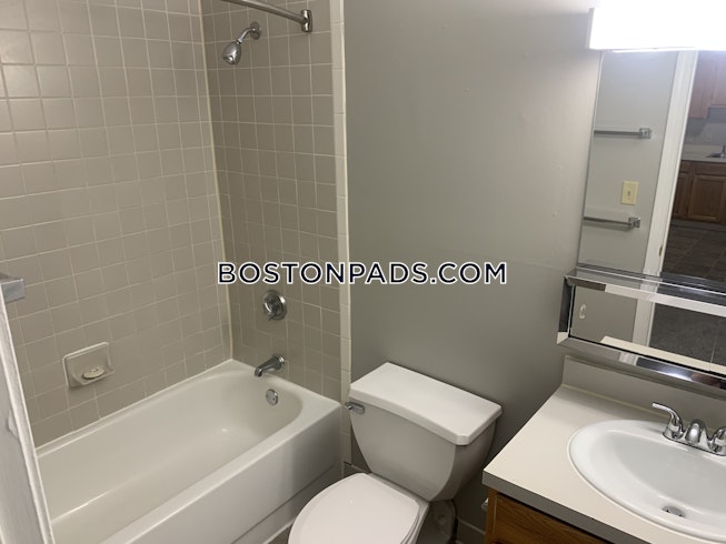 Boston - $2,520 /mo