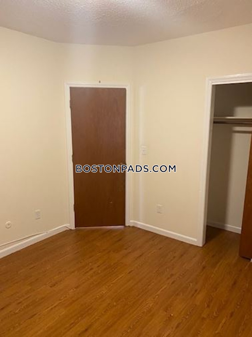 Boston - $2,200 /month