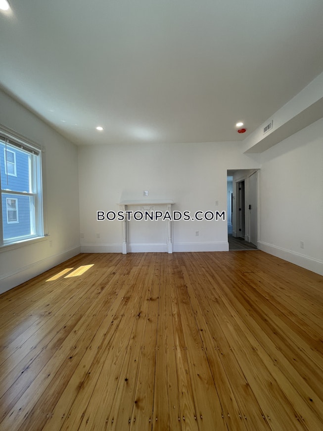 Boston - $3,800 /mo