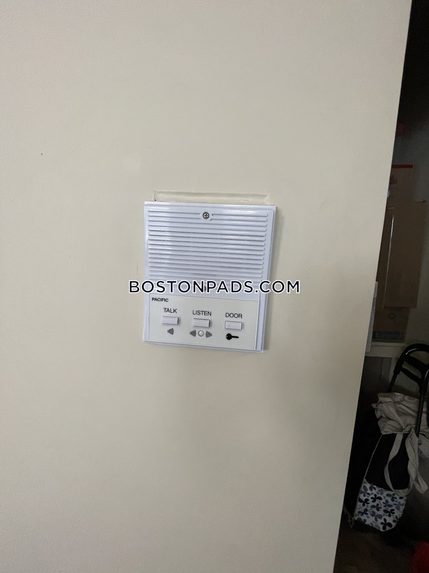 Boston - $3,450 /month