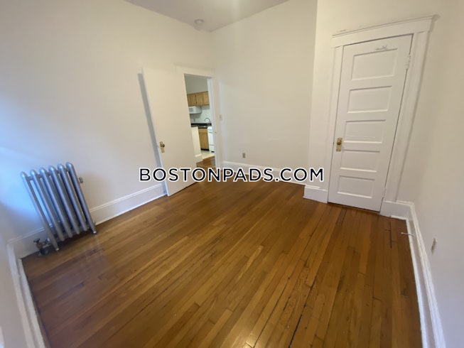 Boston - $2,750 /mo