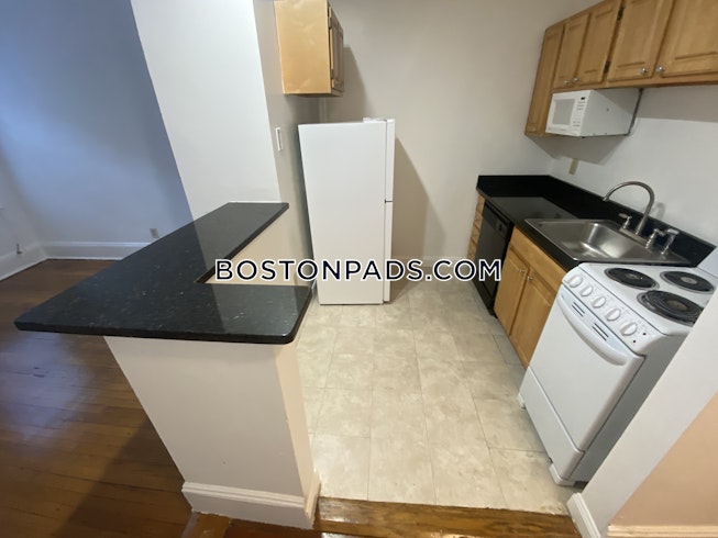 Boston - $2,750 /mo