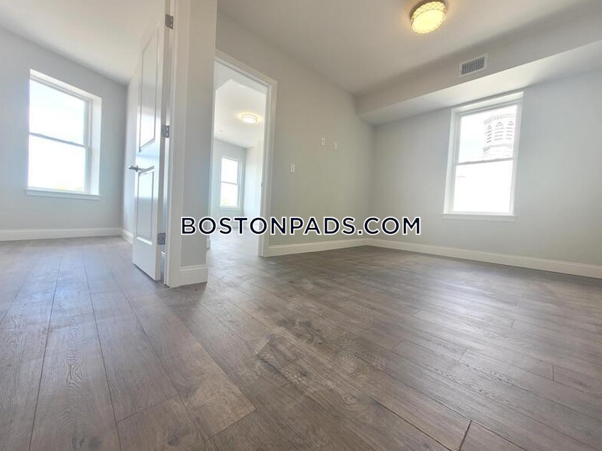 Boston - $3,990 /month