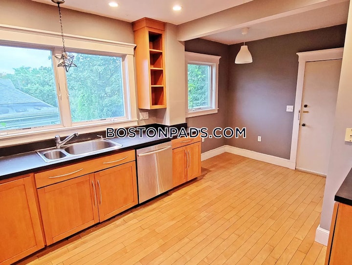 brookline-apartment-for-rent-3-bedrooms-1-bath-washington-square-4400-4257051 