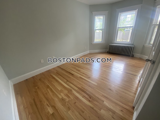 Boston - $2,550 /mo