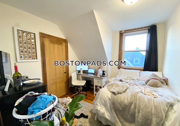 dorchester-4-beds-2-baths-boston-5400-4520637 