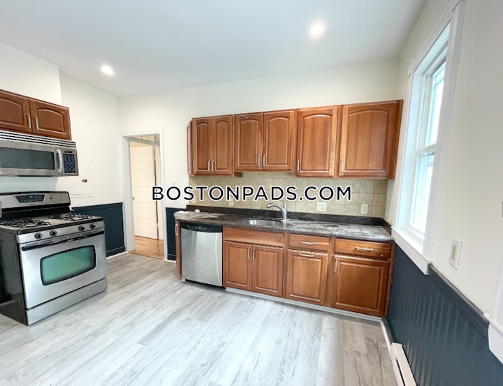 dorchester-apartment-for-rent-6-bedrooms-2-baths-boston-5700-4632291 