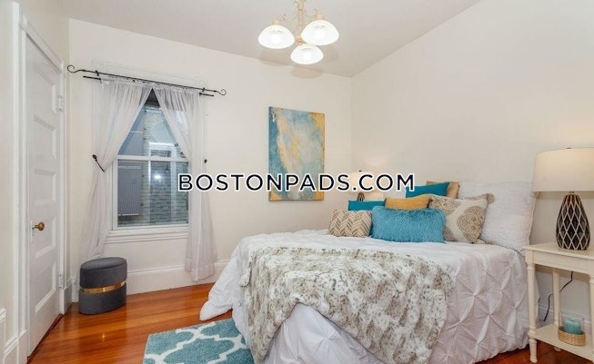 Boston - $4,000 /mo