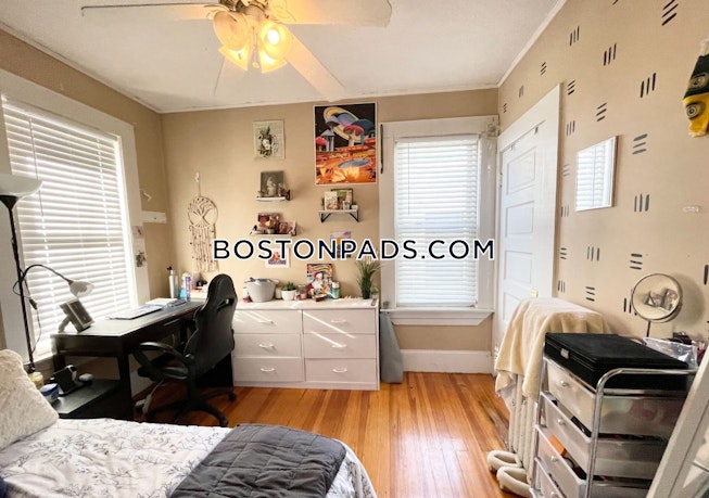 Boston - $3,600 /mo