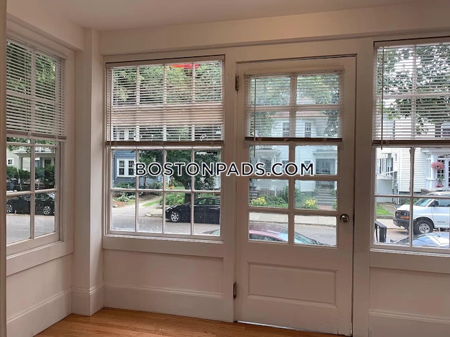 Boston - $6,000 /mo