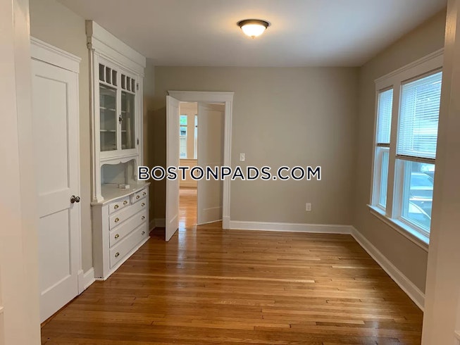 Boston - $6,000 /mo