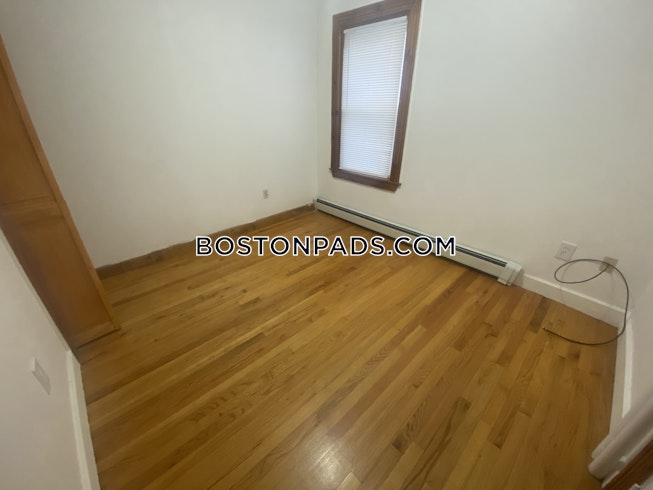 Boston - $2,700 /mo