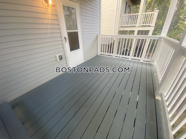 Boston - $2,700 /mo