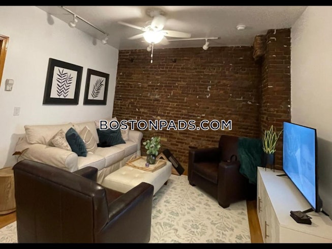 Boston - $2,750 /mo