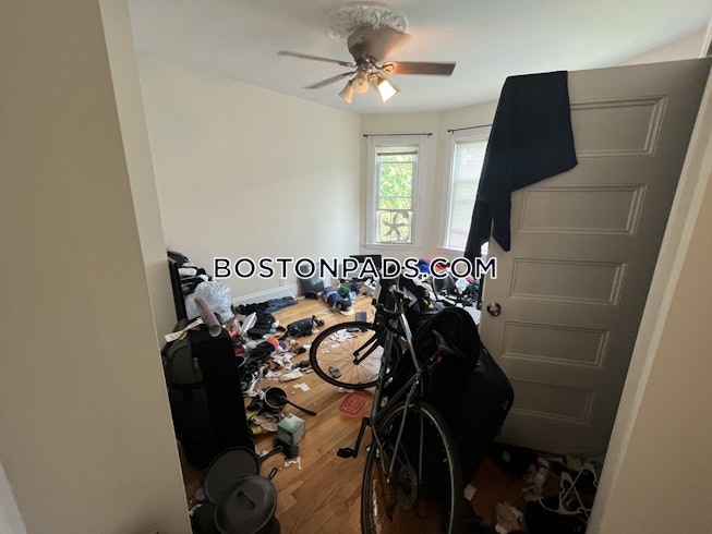 Boston - $5,700 /mo