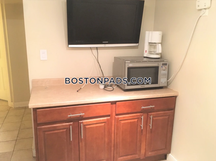 Boston - $3,600 /month