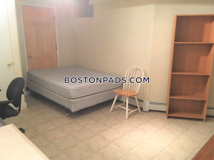 Boston - $3,600 /month