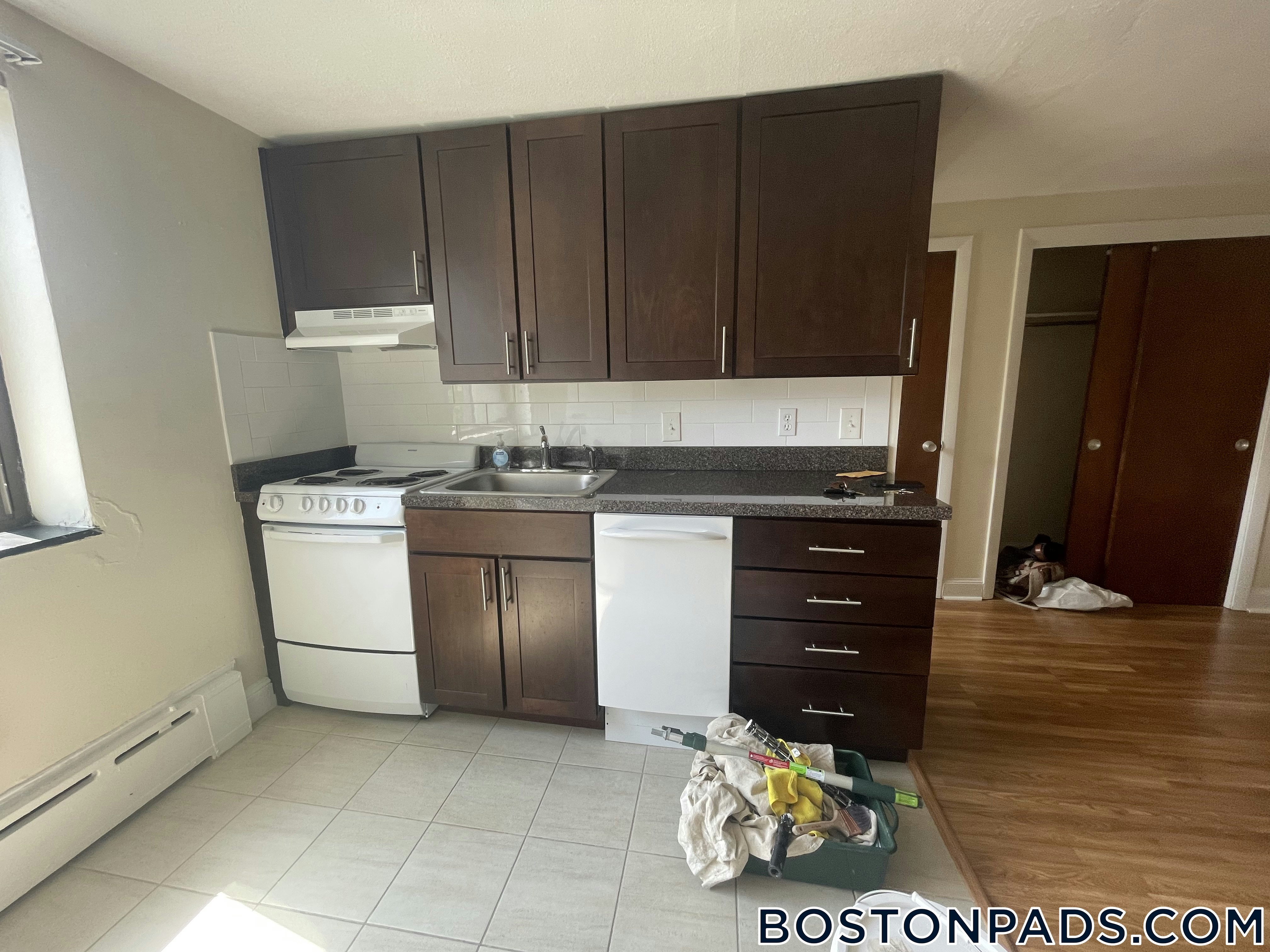 Cambridge - $2,300