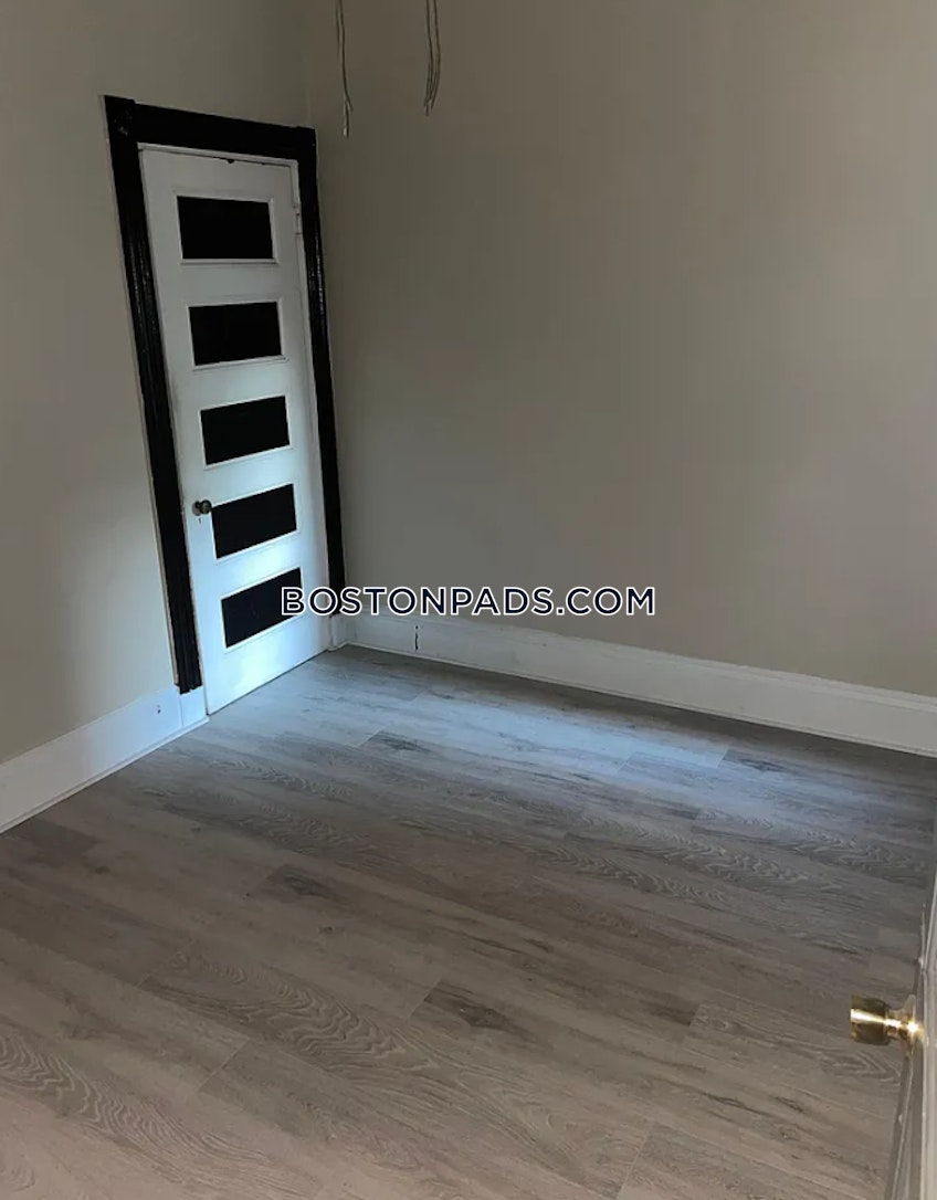 Boston - $3,995 /month