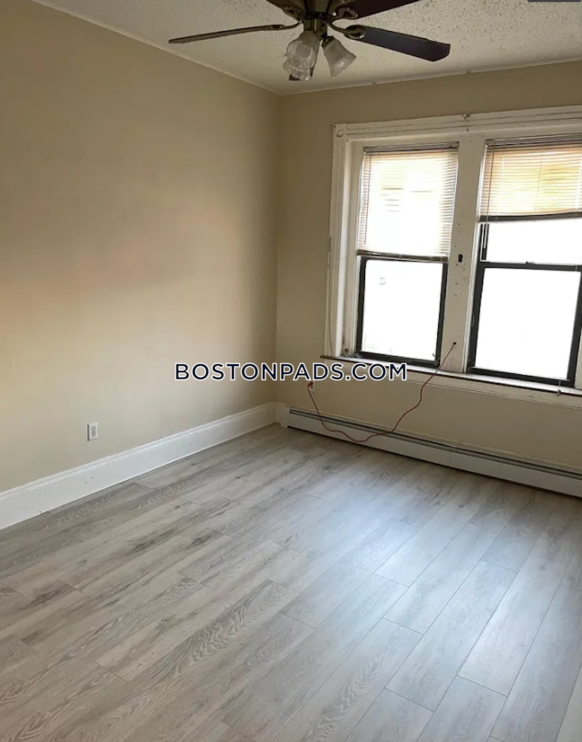 Boston - $3,995 /month