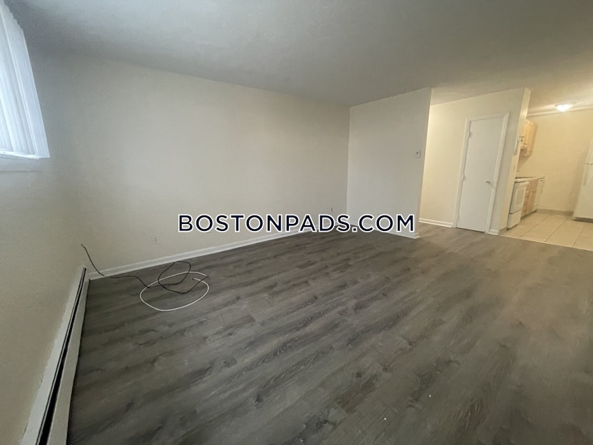 Boston - $3,100 /month
