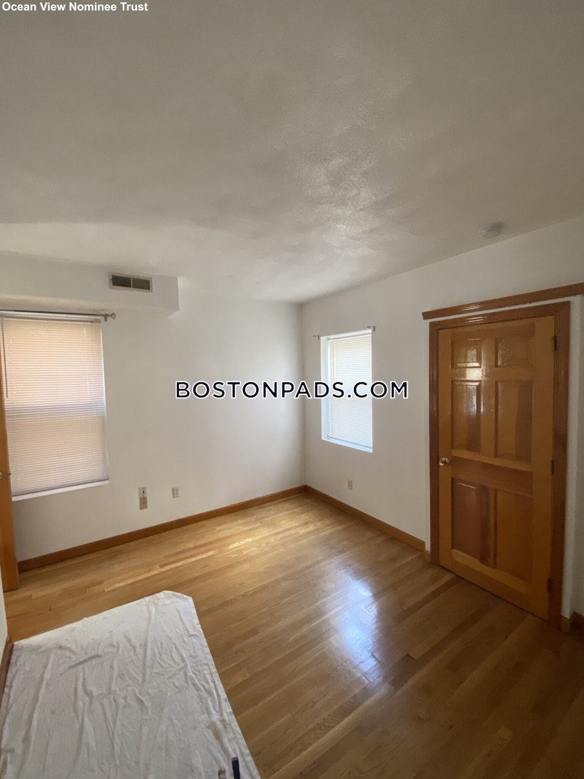 Boston - $2,700 /month