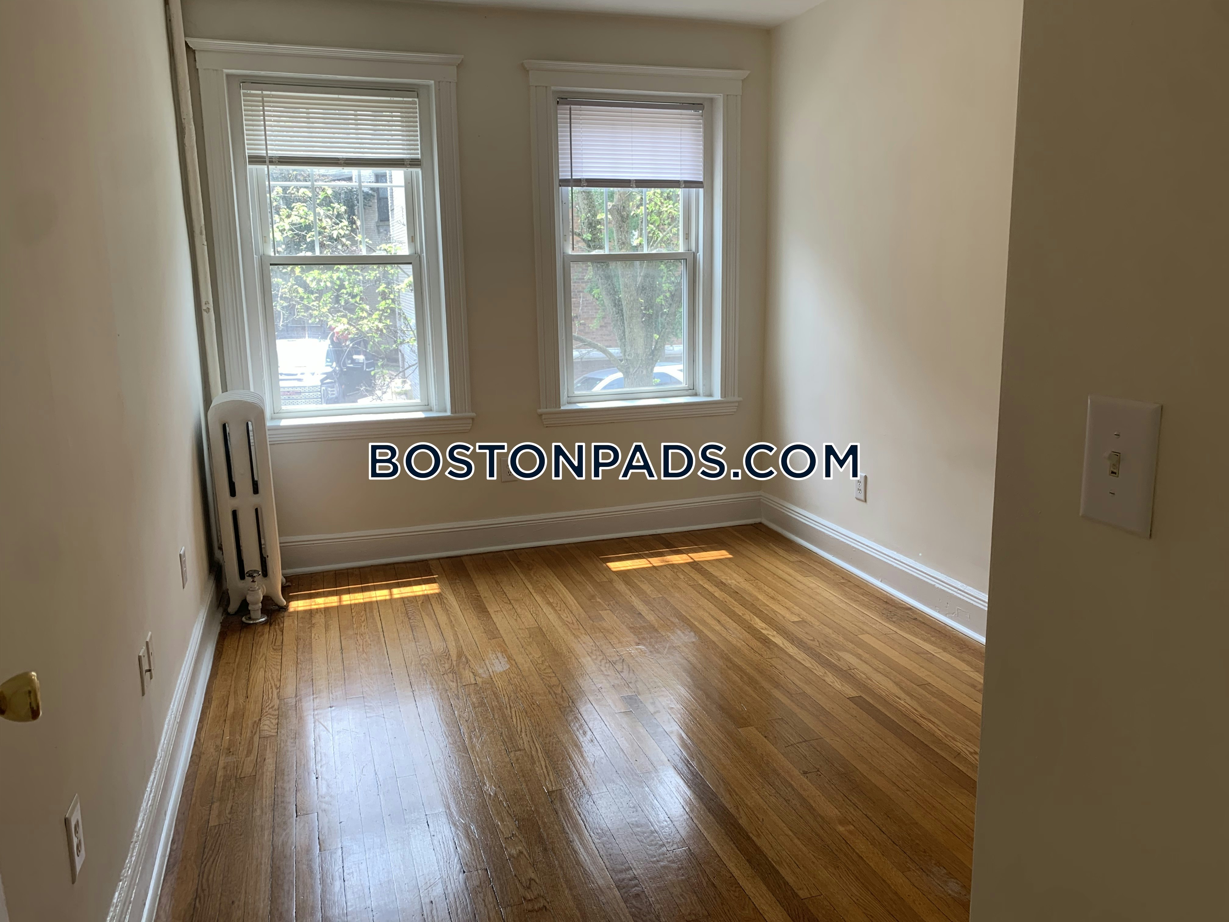 Boston - $3,085