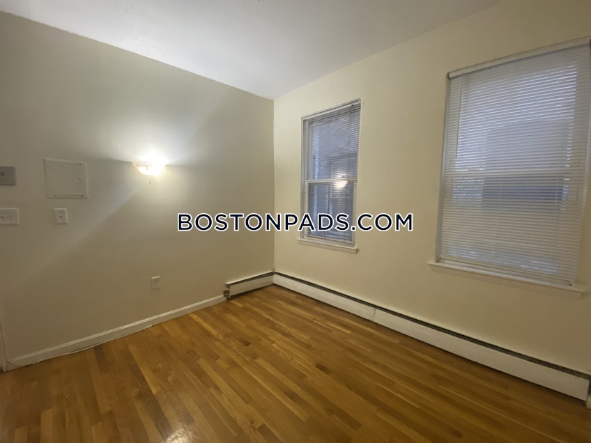 Boston - $1,725 /month